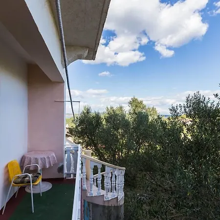 8238c Apartmán