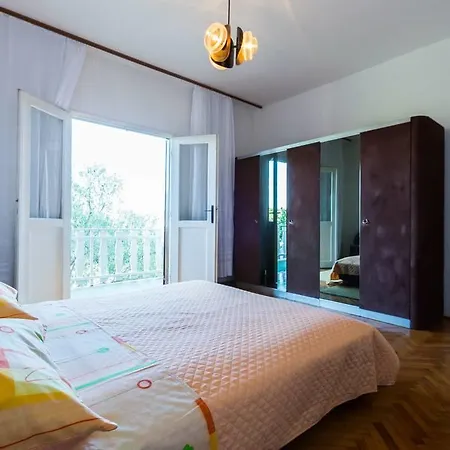 8238c Apartmán